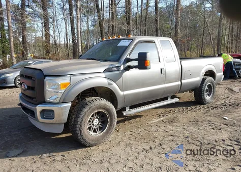 2012 Ford F-250 Xl из США, поврежденный, VIN 1FT7X2B61CEA52722